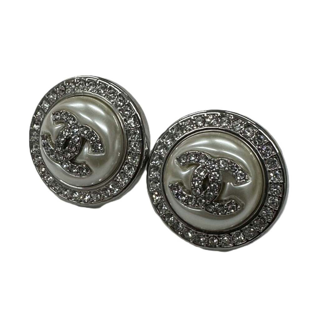 CHANEL White Pearl Logo Earrings - Picture 2 of 10